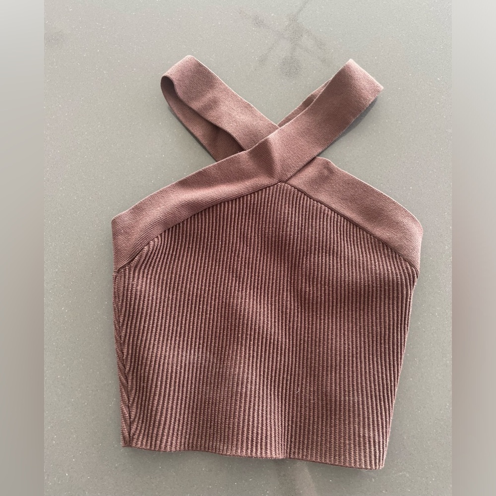 Babaton Criss Cross Sculpt Tank